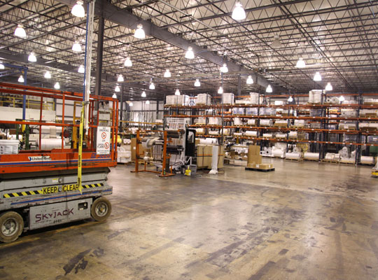 金刚砂耐磨地坪材料逐渐被市场认可！